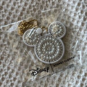 Stoney Clover Lane Disney Mickey Mouse Bag Charm - Blanc Pearl & Crystal